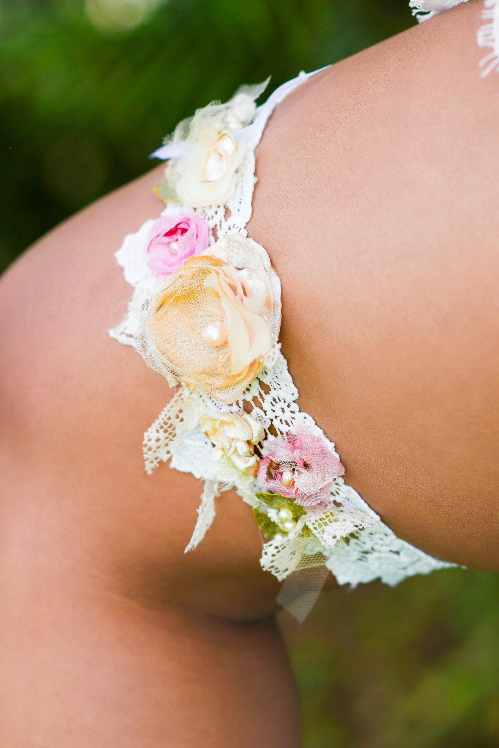 Flowered Garter